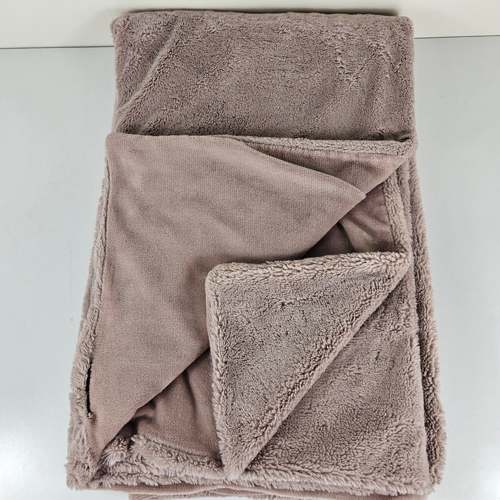 UnHide Lil' Marsh Mocha Shar Pei Faux Fur Throw Blanket Vegan Plush Reversible 2
